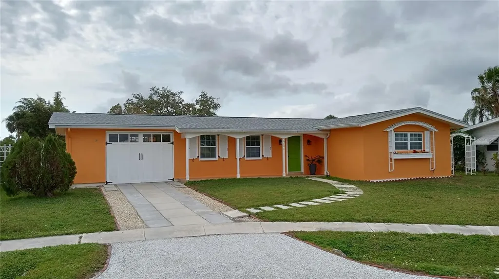 6585 Malaluka Road North Port FL 34287