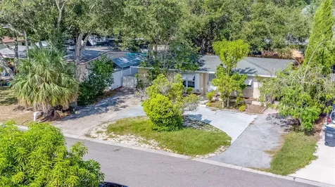 1240 Pineview Avenue Clearwater FL 33756
