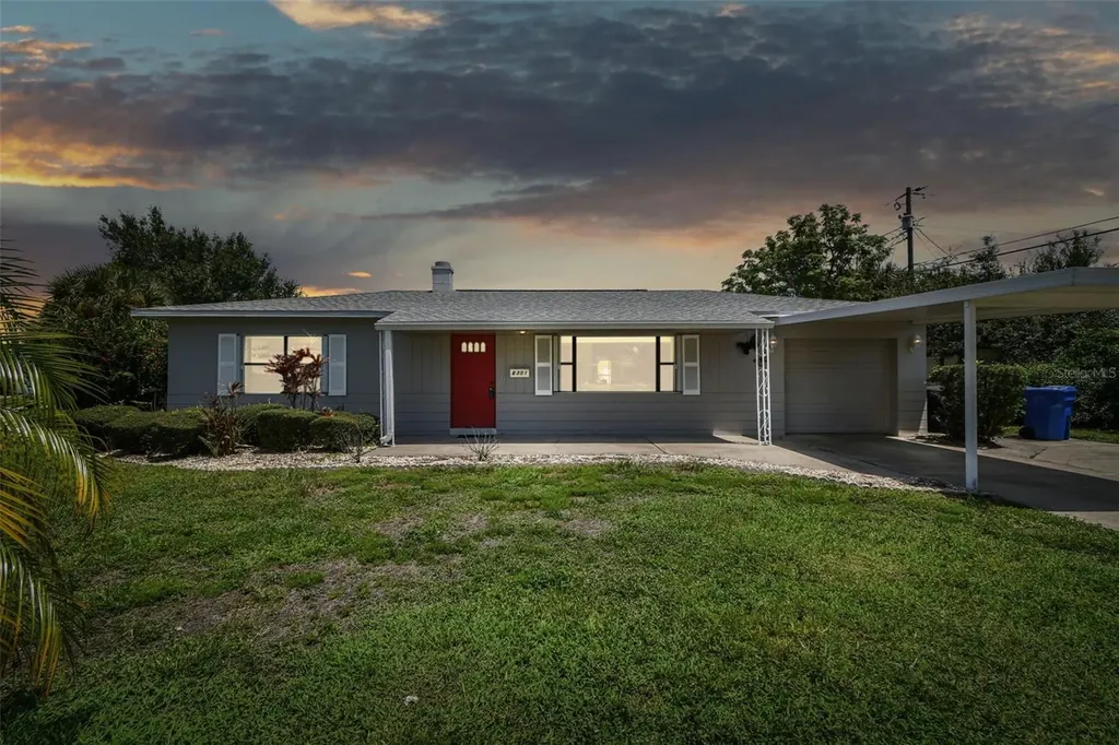 6301 17th Lane N St Petersburg FL 33702