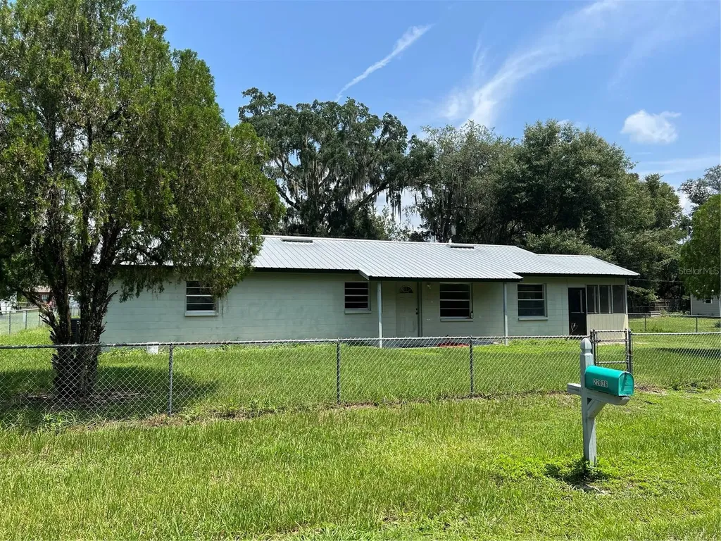 22626 SE 60th Place Hawthorne FL 32640