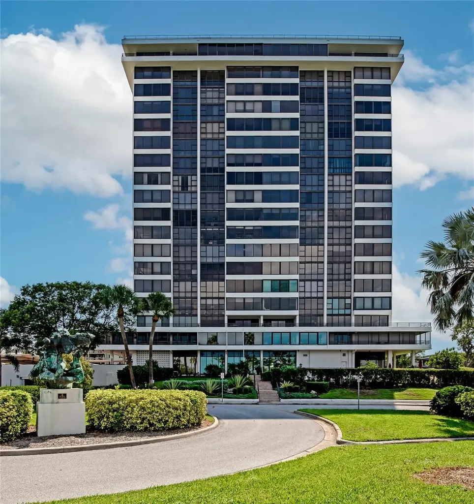 770 S Palm Avenue Sarasota FL 34236