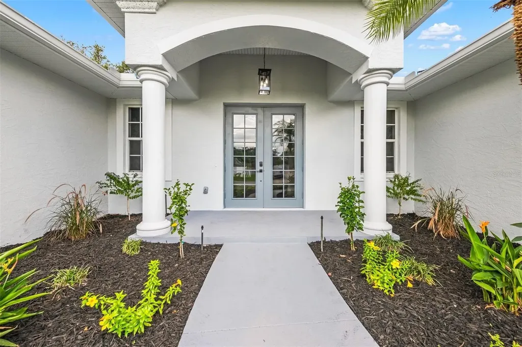 2212 Island Creek Road Sarasota FL 34240