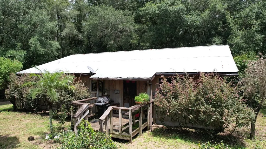 15144 Byron Street Dade City FL 33523