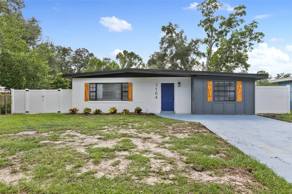7104 N 50th Street Tampa FL 33617