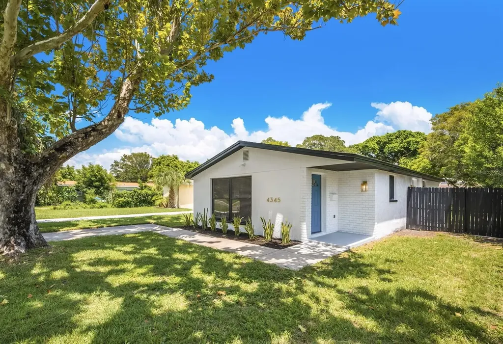 4345 20th Street N St Petersburg FL 33714