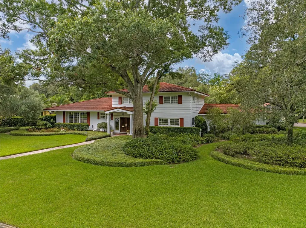 1110 42nd Avenue N St Petersburg FL 33703