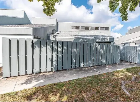 231 NW 15th Street Boca Raton FL 33432