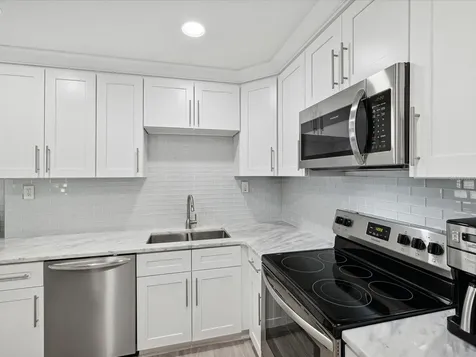 3998 11th Street NE St Petersburg FL 33703