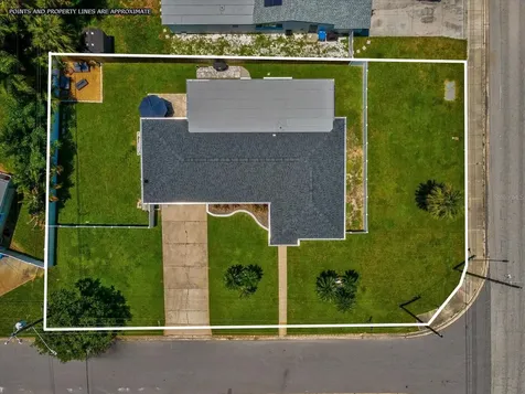 3998 11th Street NE St Petersburg FL 33703
