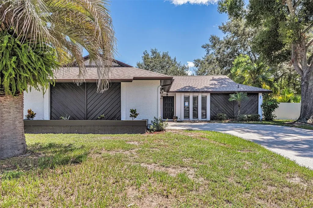15801 Cottontail Place Tampa FL 33624
