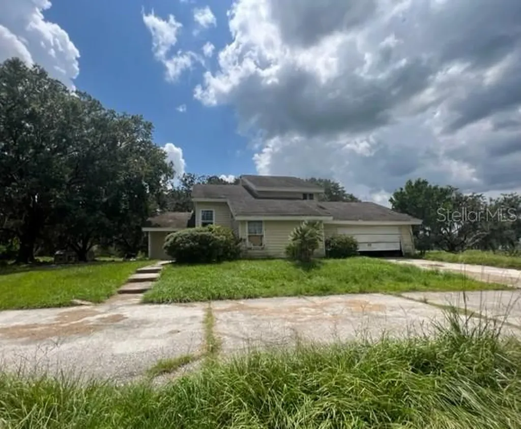 2809 Old Polk City Road Lakeland FL 33809
