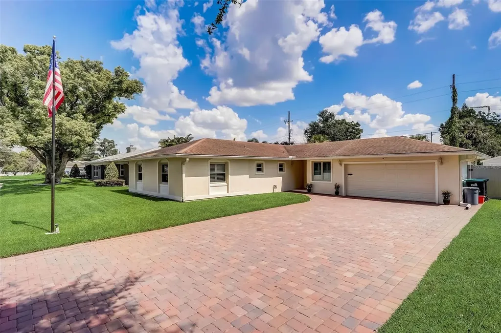 208 Benton Street Orlando FL 32839
