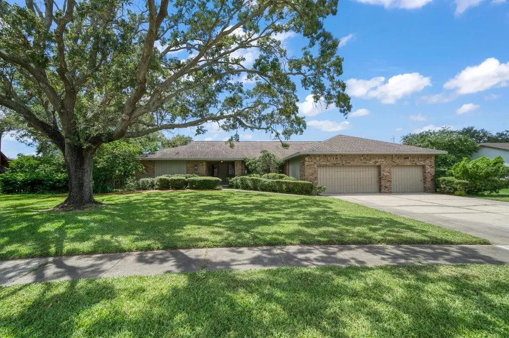 1937 Cove Lane Clearwater FL 33764