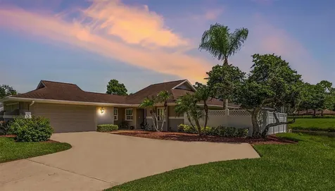 13601 Clubside Drive Tampa FL 33624