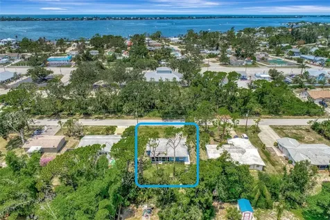 679 Spruce Street Englewood FL 34223
