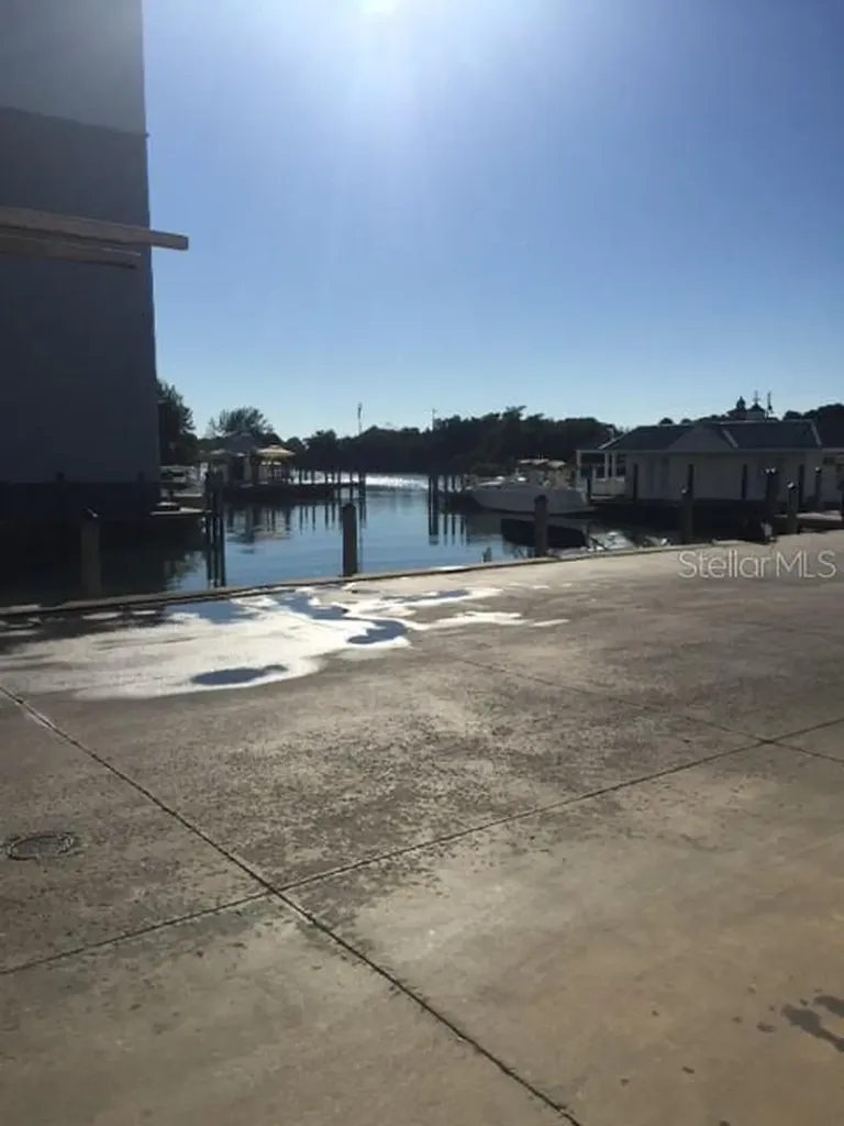 100 Circuit Road Nokomis FL 34275
