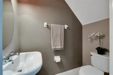 10910 Black Swan Court Seffner FL 33584