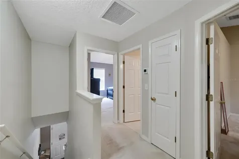 10910 Black Swan Court Seffner FL 33584
