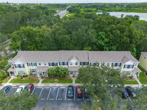 10910 Black Swan Court Seffner FL 33584