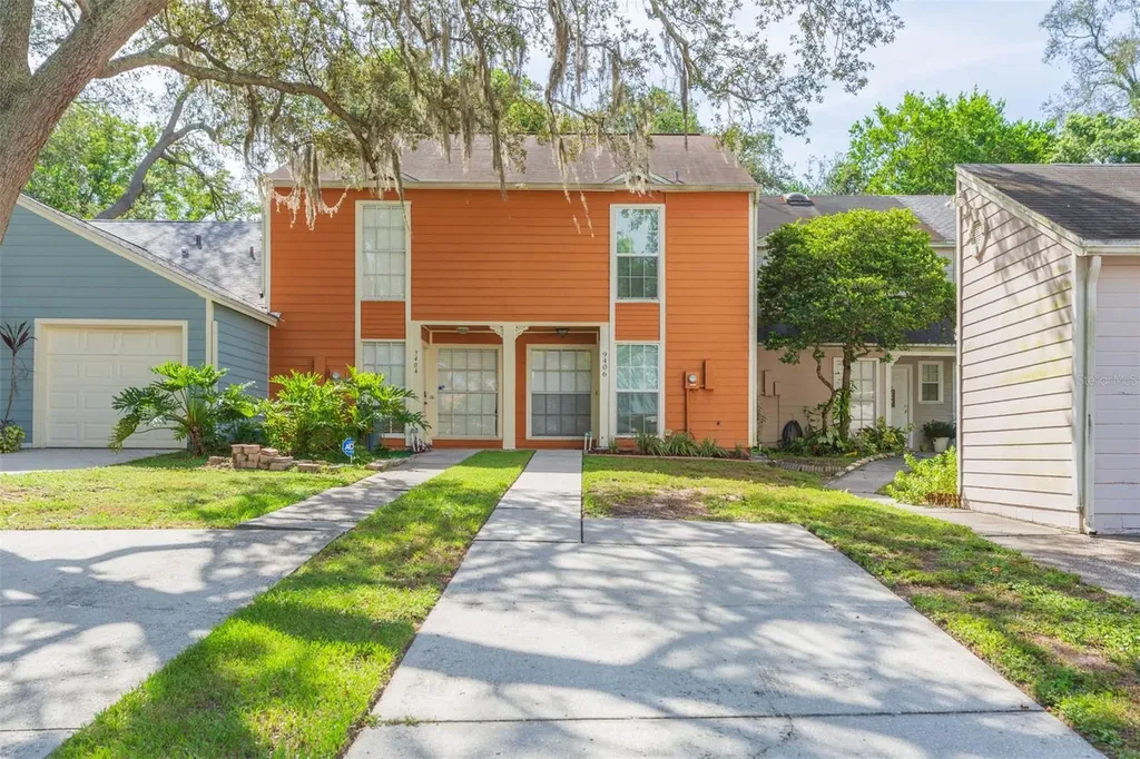 9406 Forest Hills Circle Tampa FL 33612