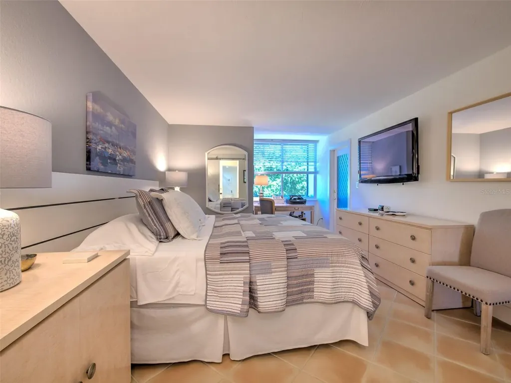 720 Bayport Way Longboat Key FL 34228