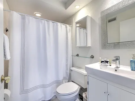 720 Bayport Way Longboat Key FL 34228