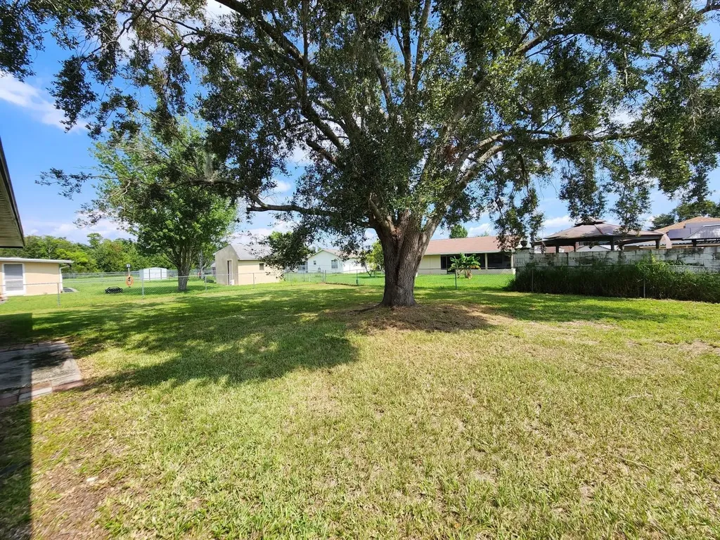 609 Estrada Lane Kissimmee FL 34758