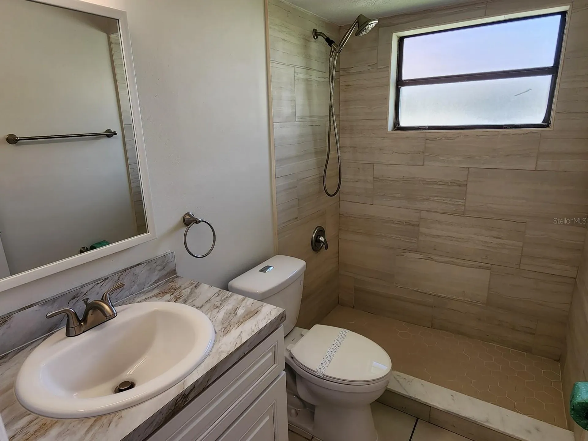 609 Estrada Lane Kissimmee FL 34758