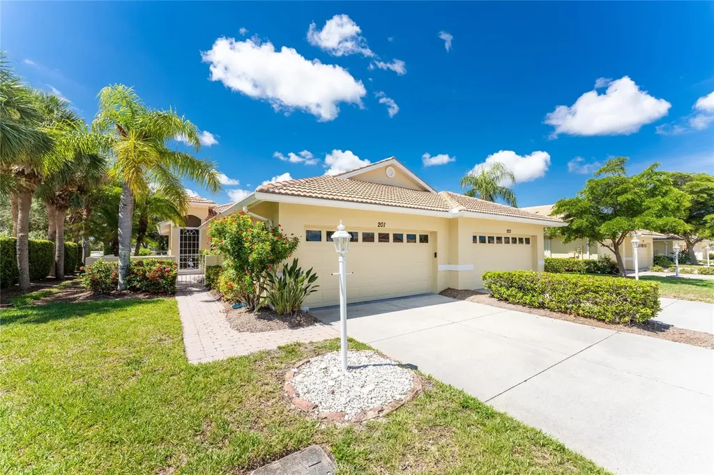 201 Vista Del Lago Way Venice FL 34292