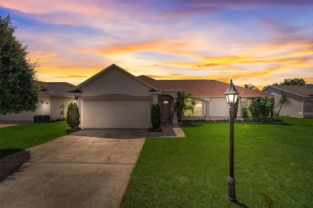 319 Bent Oak Loop Davenport FL 33837
