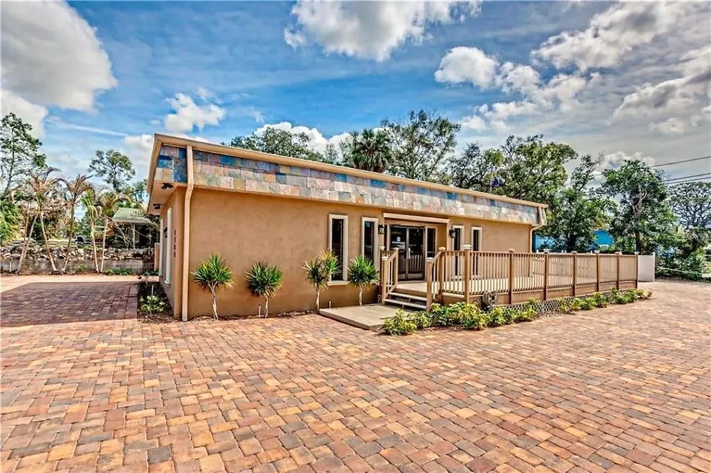 1108 Nebraska Avenue Palm Harbor FL 34683