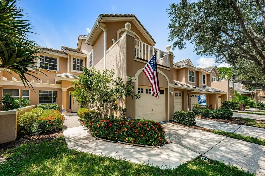 5071 White Pine Circle NE St Petersburg FL 33703
