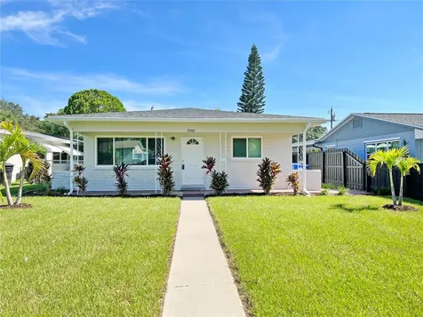 5342 8th Avenue N St Petersburg FL 33710