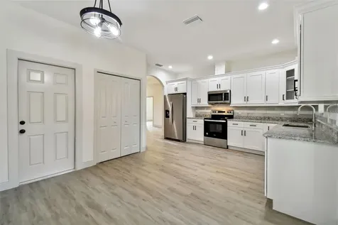 33179 Mulberry Road Dade City FL 33523