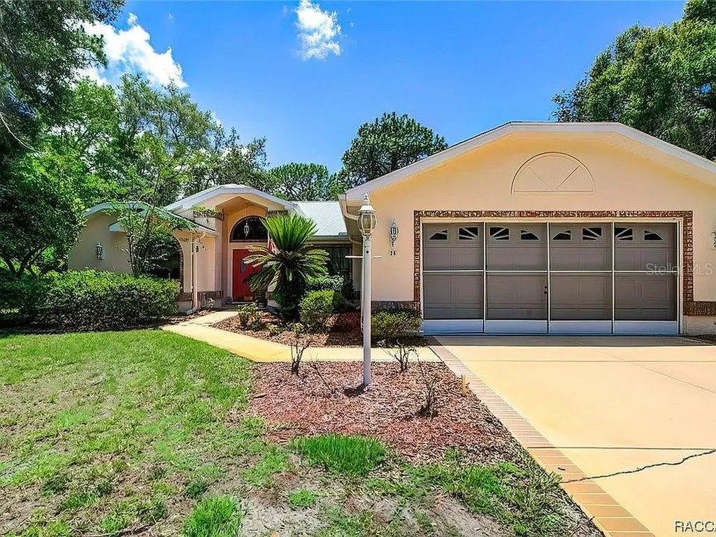 25 Douglas Court S Homosassa FL 34446