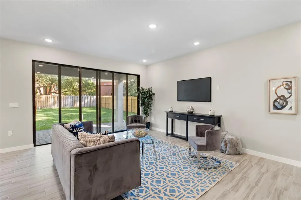 2719 Keystone Drive Orlando FL 32806