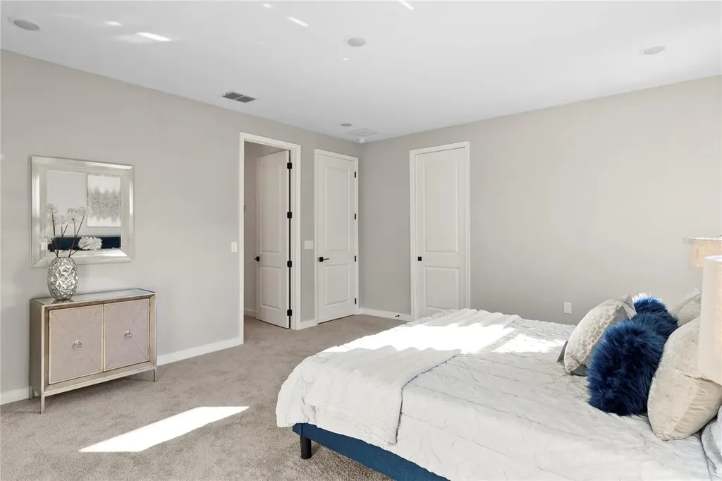 2719 Keystone Drive Orlando FL 32806