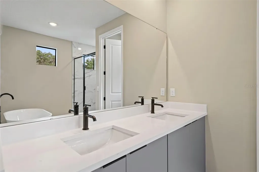 2719 Keystone Drive Orlando FL 32806