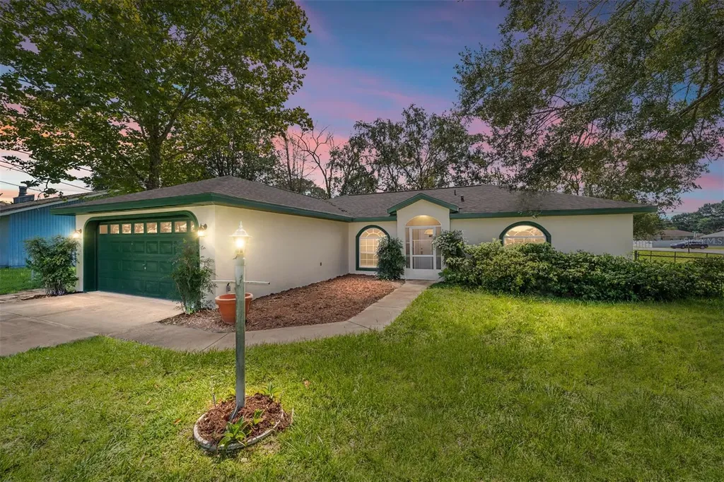 38 Banyan Track Ocala FL 34472