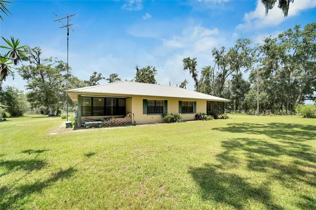 3003 N Wilder Road Plant City FL 33563