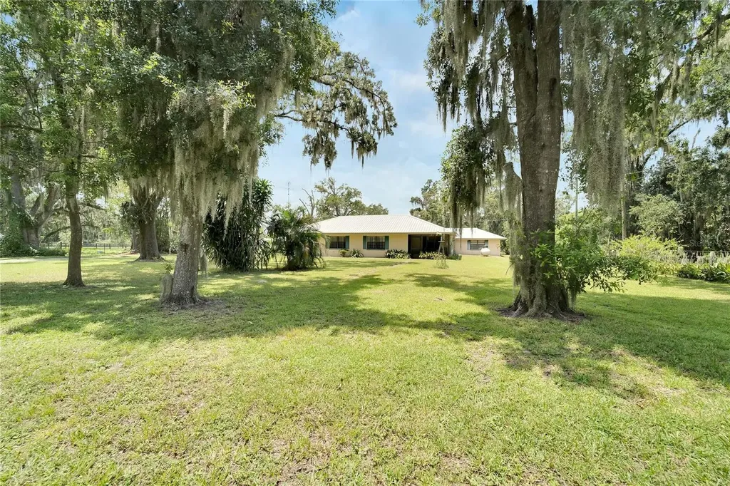 3003 N Wilder Road Plant City FL 33563