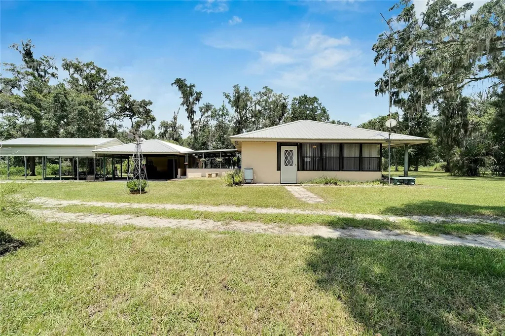 3003 N Wilder Road Plant City FL 33563