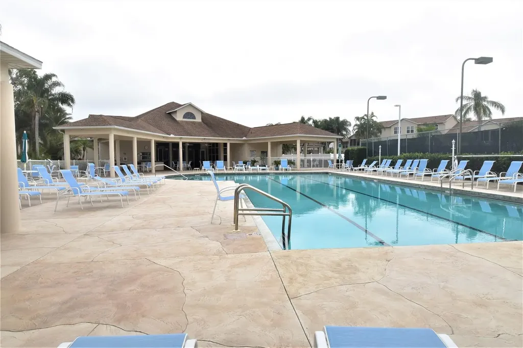 4235 Castlebridge Lane Sarasota FL 34238