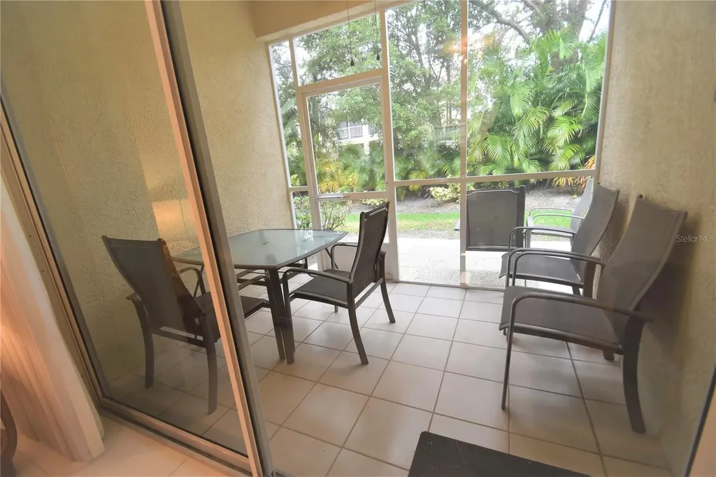 4235 Castlebridge Lane Sarasota FL 34238