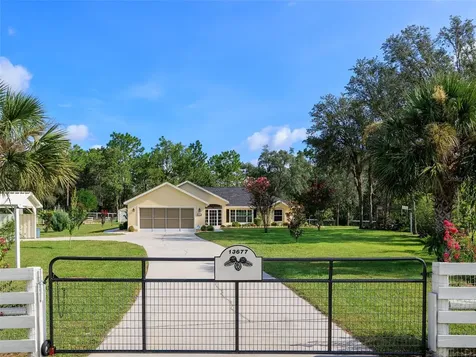 13677 SW 80th Street Dunnellon FL 34432