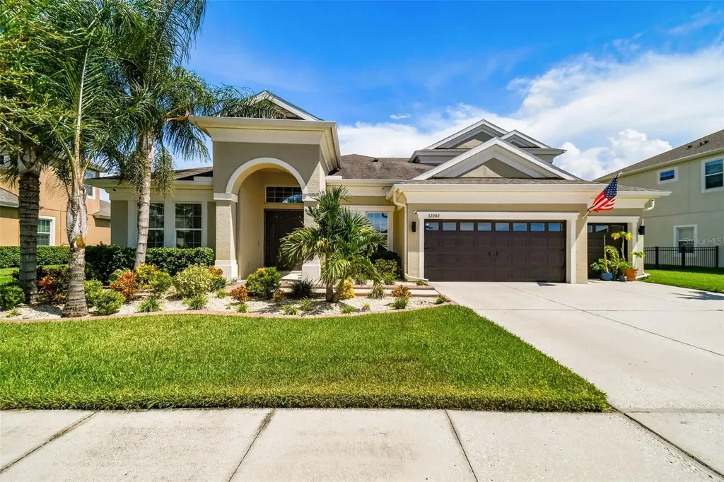 32282 Goddard Drive Wesley Chapel FL 33543