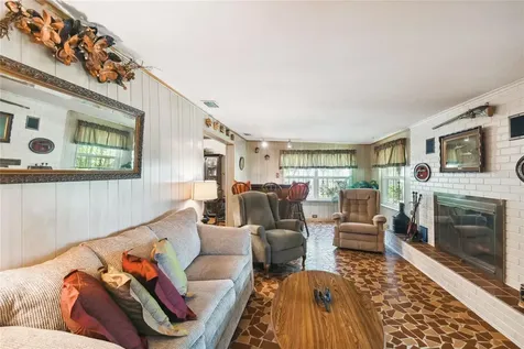 6814 S Shamrock Road Tampa FL 33616