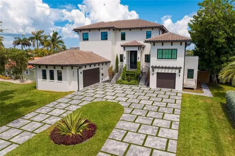 1372 80th Street S St Petersburg FL 33707