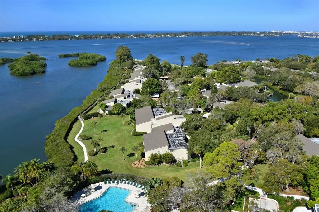 1620 Boathouse Circle Sarasota FL 34231