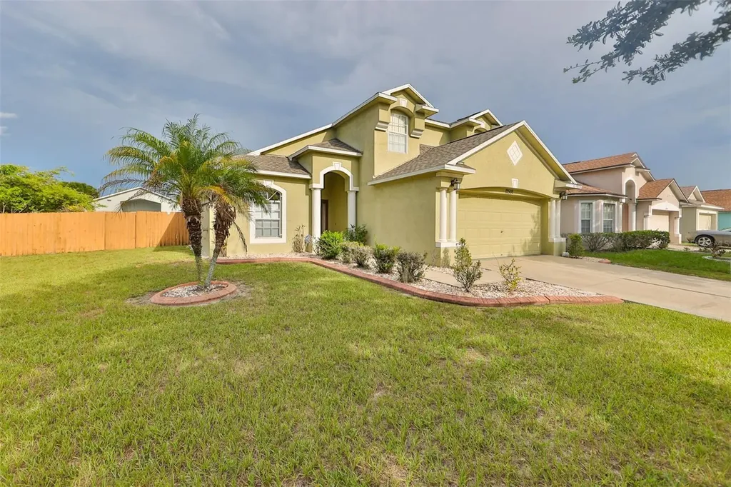 12502 Lake Vista Drive Gibsonton FL 33534